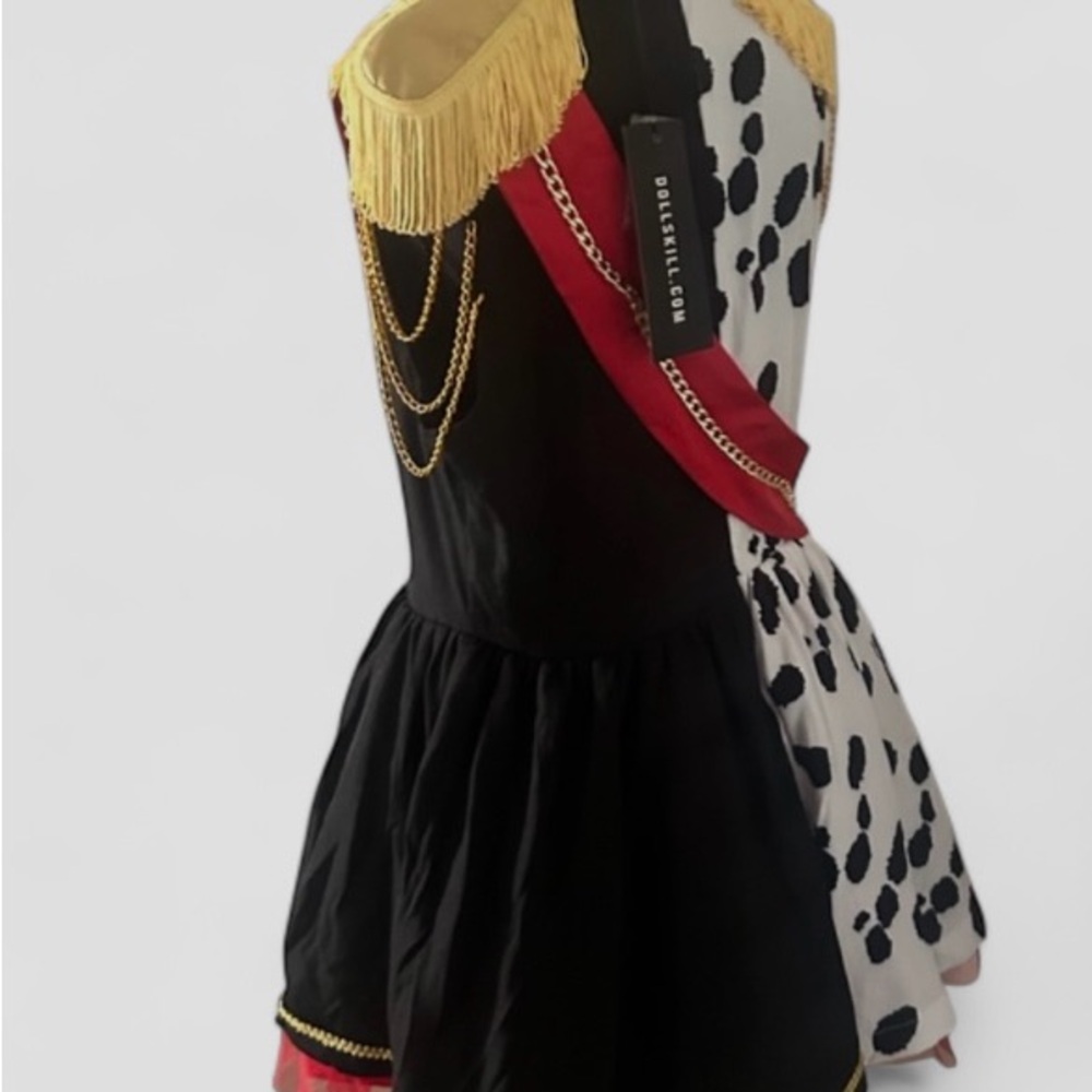 Dolls Kill tricks n treats CALL ME CRUEL Cruella DeVille Costume small - Picture 8 of 12
